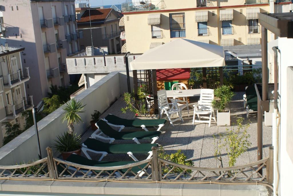 Residence Le Vele Cattolica Buitenkant foto
